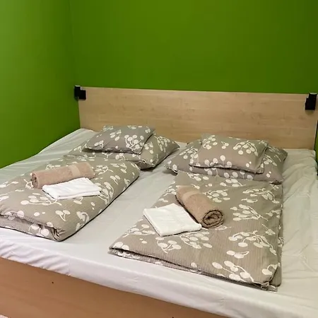 Vadviraghaz Apartamento Palkonya