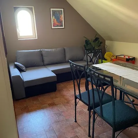 Vadviraghaz Apartamento *